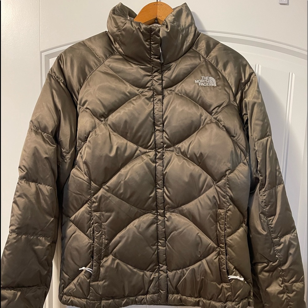 The North Face Women’s Size Medium Coat. Excellent Like New Condition.